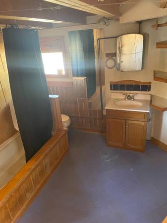 $950.00 / 1br - 900ft2 - 267 Gallina Canyon Road Pyramid Cabin63806020206081123
