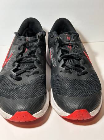 Nike Downshifter 11 black & red running shoes CZ3949-005