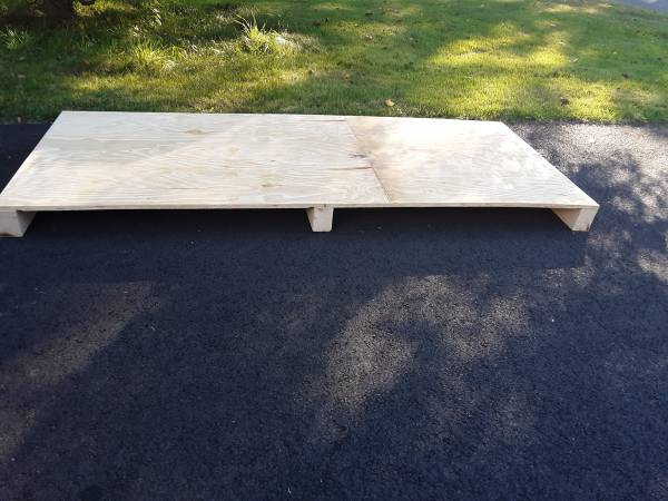 Platform 6' × 31.5" 1