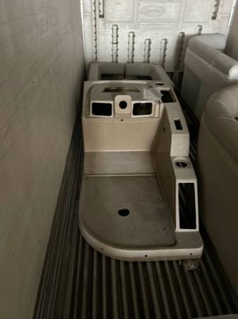Pontoon console 1