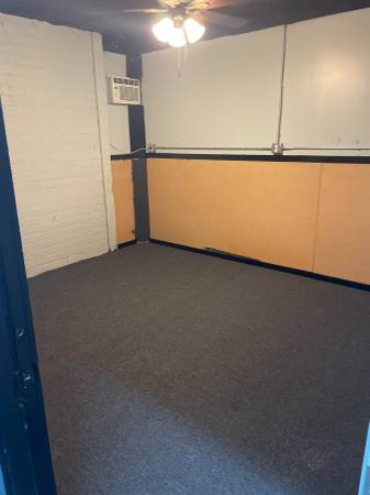 Monthly Lockout Studio in Noho! Perfect size, ready in Nov. 1