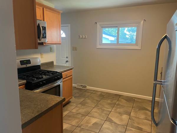 $2,200 / 3br - 1900ft2 - 1900 sq ft House for Rent (Crown Point, IN)63959876438275123