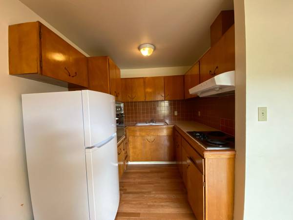 $1,995 / 2br - One Month Free! 2BD with Lots of Natural Light! (Oakland)63851969756545122