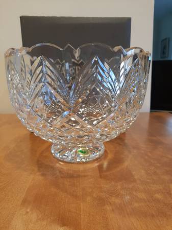WATERFORD CRYSTAL 9 INCH CUTTERS FOOTED BOWL 1