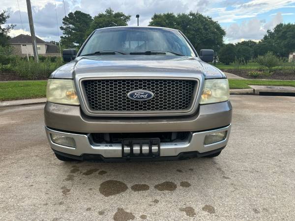 2005 Ford F-150 Super Crew Cab 5.4 Lariat RWD 2 Owner No Accident Clean Title - $5,950 (Houston)63622178473859124
