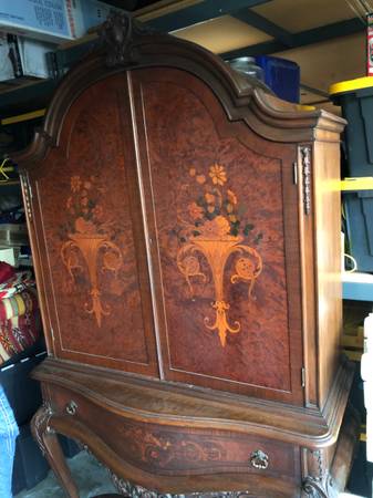 Antique China Cabinet 1
