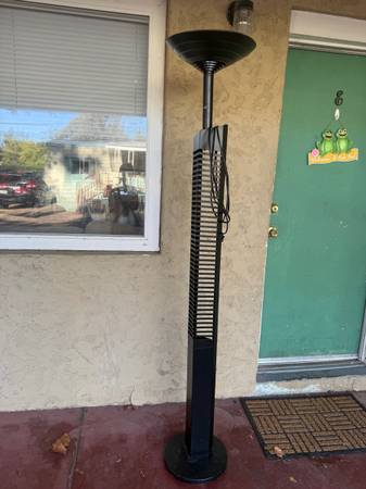 free CD stand thats also a lamp 1