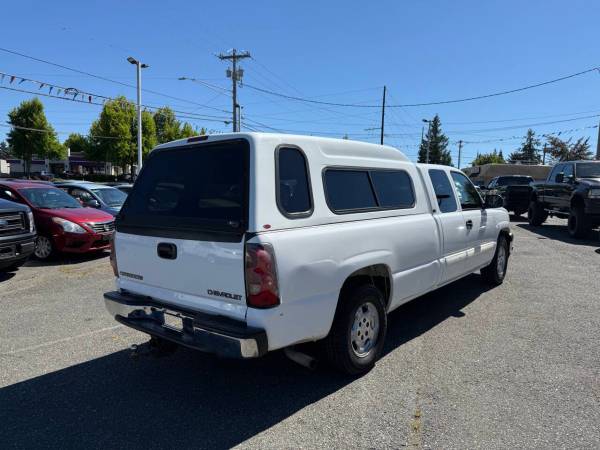 2004 Chevrolet Silverado 1500 Chevy LS 4 puertas, cabina extendida, tracción trasera, camioneta de caja larga - $6.999 (Leavitt Auto Sales)63441451224833124