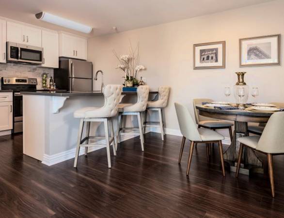 $2,495 / 1br - 1 FREE MTH | Comfortable Social Lounge - Fully Updated Kitchen (Hillcrest)63865814726915121