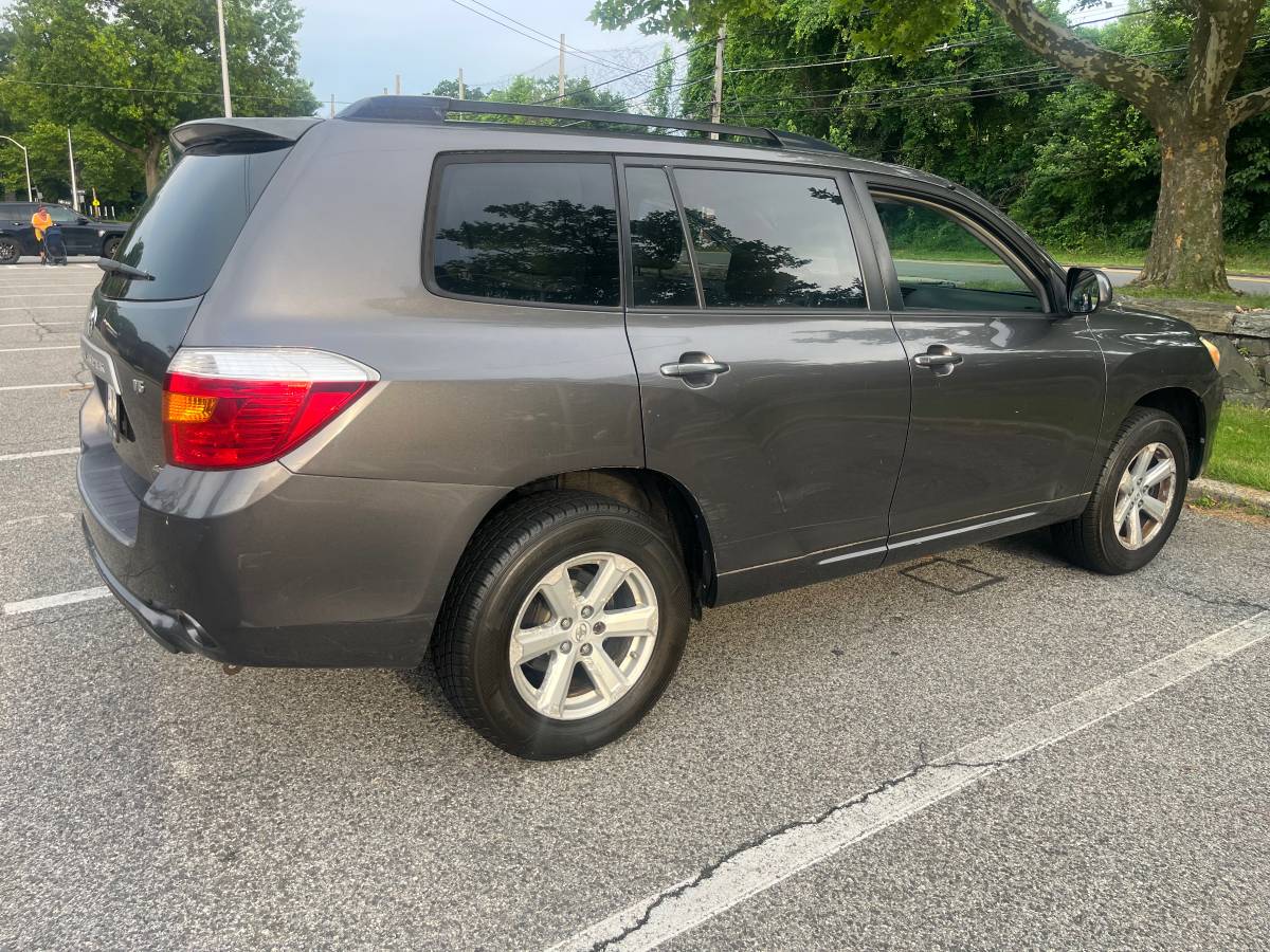 Toyota Highlander 2008 AWD   3row seat