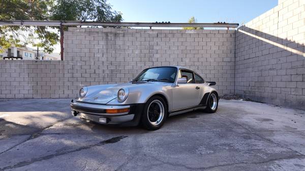 1977 Porsche 930 Turbo Carrera - Silver/ Lobster 1