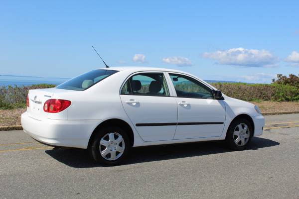 2005 Toyota Corolla CE - WELL MAINTAINED - $3,995 (Edmonds)63617379664387124
