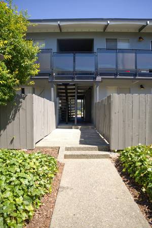 $1,795 / 1hab - 750ft2 - ¡Cómodo departamento de 1 habitación en comunidad con acceso para mascotas y vistas al patio interior! (vallejo / benicia)63671991938305122