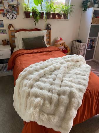 Twin Bed 1