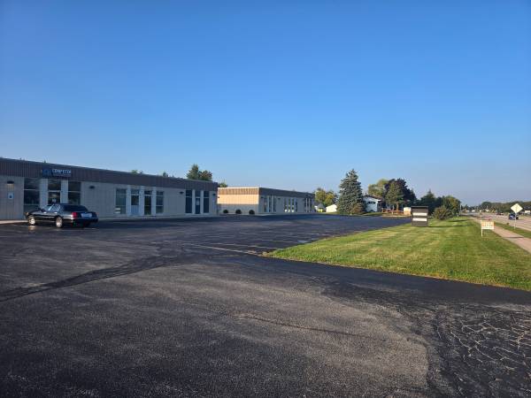 $1,500 / 1200ft2 - Medical / Professional Office Space (New Berlin)64152182838659122