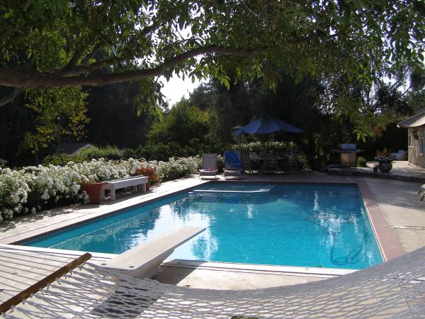 $1,200 / 1br - Lovely room in Cam's best area (Las Posas Estates, Camarillo)63800519322625121