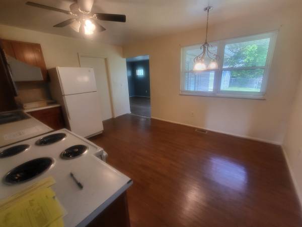 $1,995 / 3br - 1266ft2 - REMODELED HOME  Price Reduced! No steps, no carpet (Delhi)63974467244547123