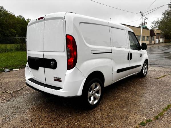 Ram Promaster City 2016 - $8,000 (Chicago)63618926342273124