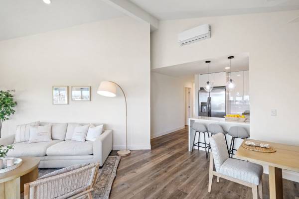 🐾 Pet-Friendly 2 BEDROOM/2 BATHROOM - Beachside Living in Torrance 🌴 1