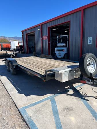 2005 JLG 18" car hauler 1