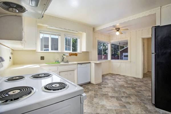 $4,200 / 4br - 60 Maitland Drive - 4+ bedroom / 2 bathroom (alameda)63880013510275124