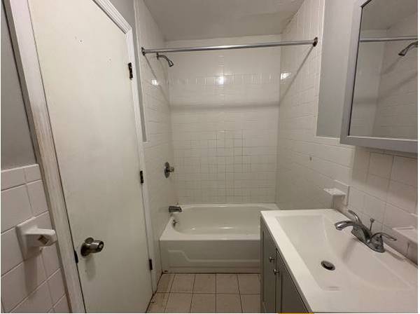 $660 / 1br - $$ Cozy 1BR / 1BA Apartment For Rent !! (Bayonne, NJ)63676257907459122