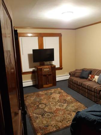 $850 / 5br - 1288ft2 - Room For Rent Share 5 Room Apartment (Uxbridge MA)63825124851713123