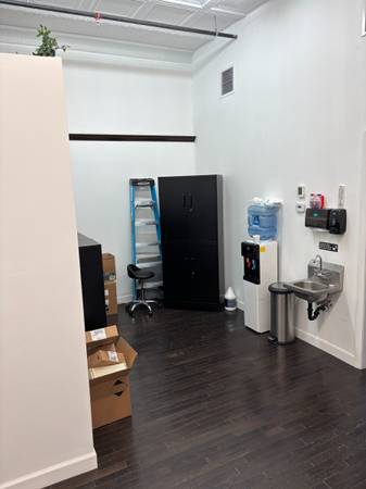 $1,450 / 1300ft2 - Commercial/Retail Rental (794 Main St Willimantic, CT)64194822316161122