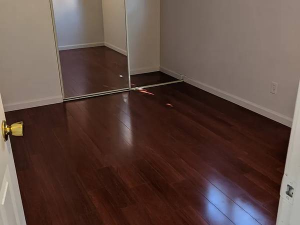 $1,500 / 2br - 700ft2 - 2-Bedroom Duplex in Newport (San Diego)63865482552195123