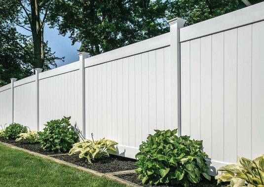 WOOD & VINYL FENCE INSTALLATION 1