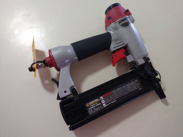 Air Nailer / Stapler - Includes Nails, Staples 1