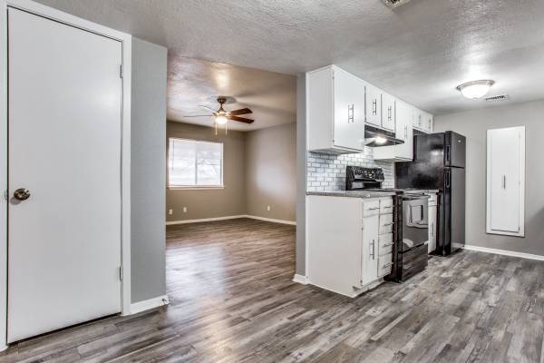 $760 / 1br - 725ft2 - $760 / 1br - 725ft263843414631169120