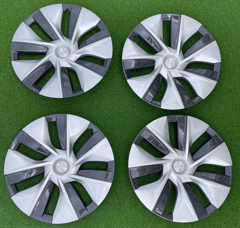 Tesla Model Y Gemini 19” Wheel Covers 1