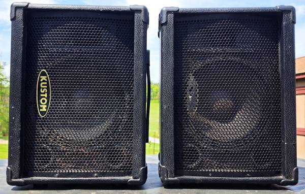KUSTOM speakers 1
