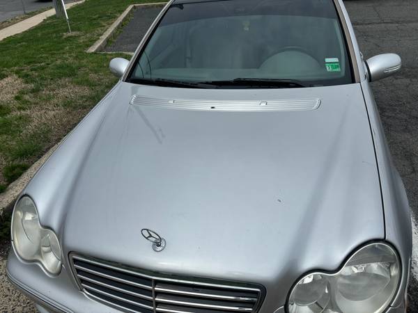 2005 Mercedes - $2,900 (Alexandria)63616513454595129