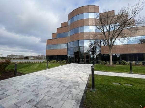 $299 🌟 Co-Working Dedicated Desk – 1 Month FREE (Regus) 🌟 (Wakefield)63839295498497120