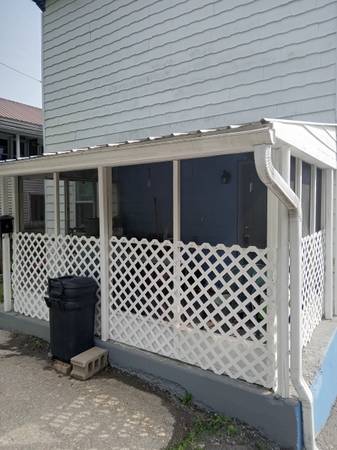 $159,999 / 5br - 3000ft2 - Large 4 Bedroom 2 Bath With Separate Entrance Apt (Whitehall)64179951891971123