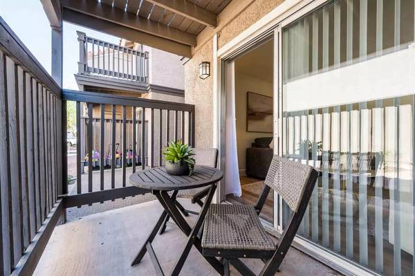 $2,245 / 3br - 1200ft2 - 3 BR, 2 BA. ¡Traiga a sus mascotas! ¡Aquí les encantará! ¡Visítenos hoy! (Tempe)63623968971009124