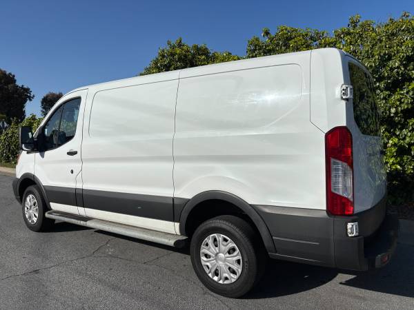 2015 TRANSIT 250 HD 3/4TON CLEAN WORK CARGO VAN 144K 6CYL GAS SAVER - $14,995 (DRIVE A LITTLE SAVE A LOT IN SAN JOSE! WE FINANCE BAD CREDIT)63624119811201124