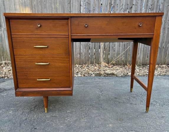 Mid Century Modern Desk/Sawing machine Cabinet. 1