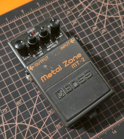 Boss Metal Zone MT 2 1