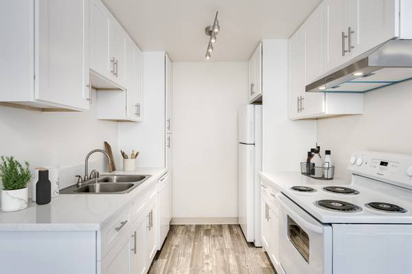 $2.760 / 2 habitaciones - 1025 pies² - ¡REMODOLO DE COCINA! 2 HABITACIONES Y 2 BAÑOS. ¡LLAME HOY! (Chula Vista)63866050382849122