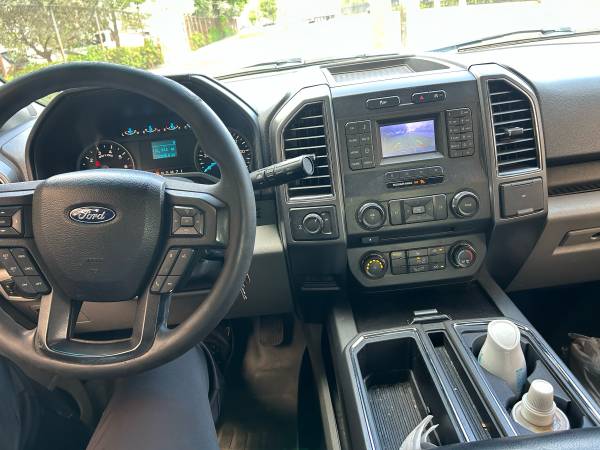 2016 ford f150 clean title - $9,500 (Miami)63479792070019122