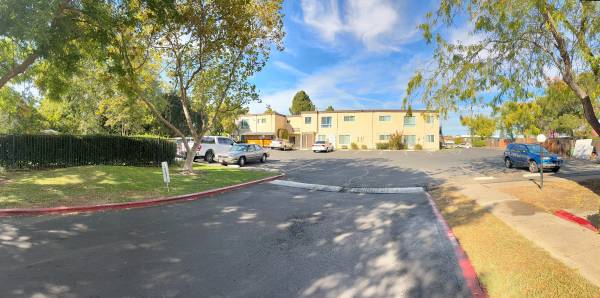 $1,299 / 1br - 650ft2 - 1x1 unit Available! Classic and Renovated! (5738 Windmill WAY  CARMICHAEL CA)63844739709571120