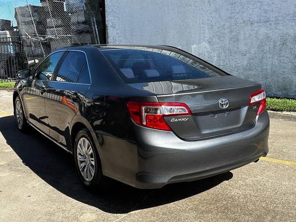 2013 Camry low miles excellent condition clean title - $11,500 (Houston)63617101901699123