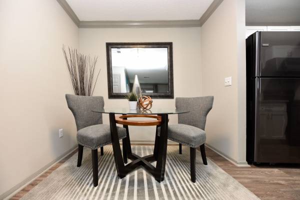 $1,299 / 1br - 705ft2 - Move In TODAY and SAVE! 😁63815695366275122