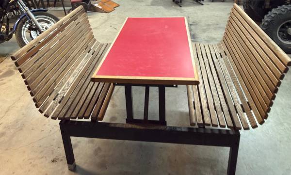 Diner table 1