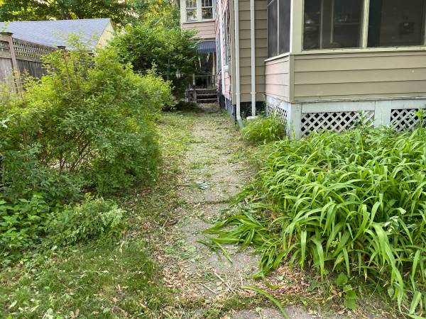 $1,900 / 2br - 1000ft2 - 2 Bedroom Florence Center, Straw Ave. (Northampton)64017046640259124