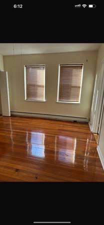 $2,000 / 1br - 825ft2 - Appt for rent (Chelsea)63996547088003120