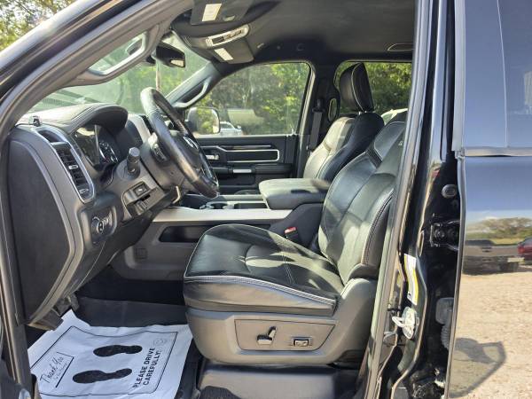 2019 RAM 3500 Laramie 6.7 - Photo 9